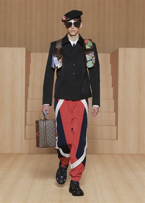 défilé louis vuitton homme 2022|Louis Vuitton spring 2022.